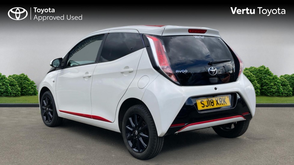 Toyota Aygo 1.0 VVT-i X-Press 5dr Petrol Hatchback - Image 4