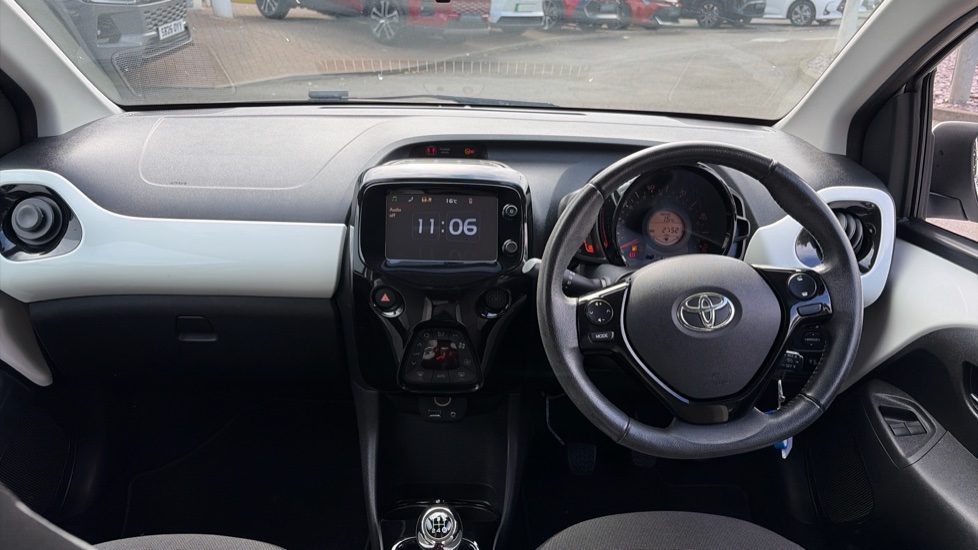Toyota Aygo 1.0 VVT-i X-Press 5dr Petrol Hatchback - Image 6