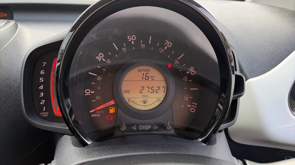 Toyota Aygo 1.0 VVT-i X-Press 5dr Petrol Hatchback - Image 11
