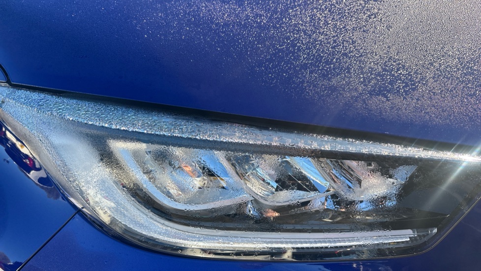 Toyota Yaris 1.5 Hybrid Design 5dr CVT Hybrid Hatchback - Image 20
