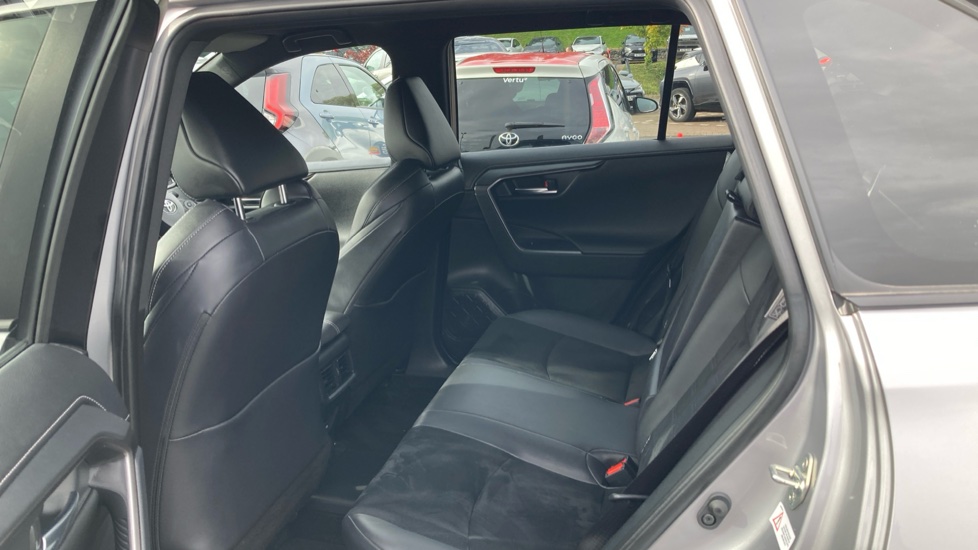 Toyota RAV4 2.5 PHEV GR Sport 5dr CVT Estate - Image 15