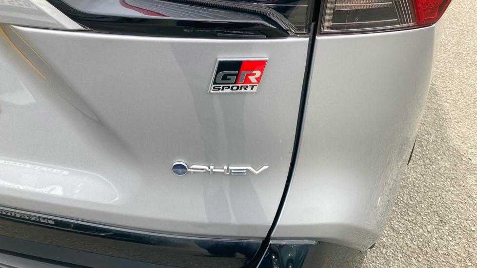 Toyota RAV4 2.5 PHEV GR Sport 5dr CVT Estate - Image 41