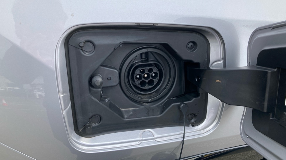 Toyota RAV4 2.5 PHEV GR Sport 5dr CVT Estate - Image 43