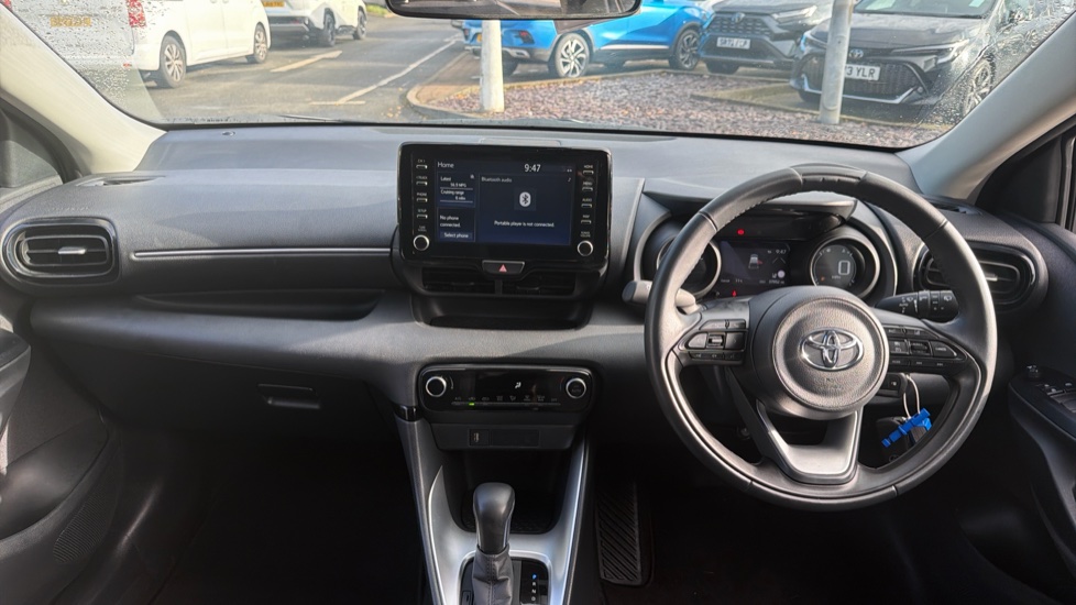 Toyota Yaris 1.5 Hybrid Design 5dr CVT Hybrid Hatchback - Image 6