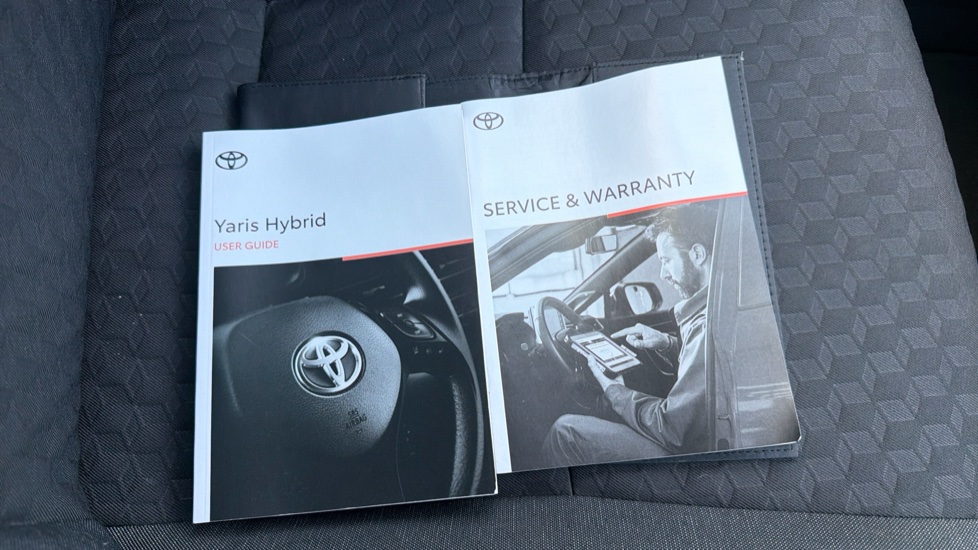 Toyota Yaris 1.5 Hybrid Design 5dr CVT Hybrid Hatchback - Image 27