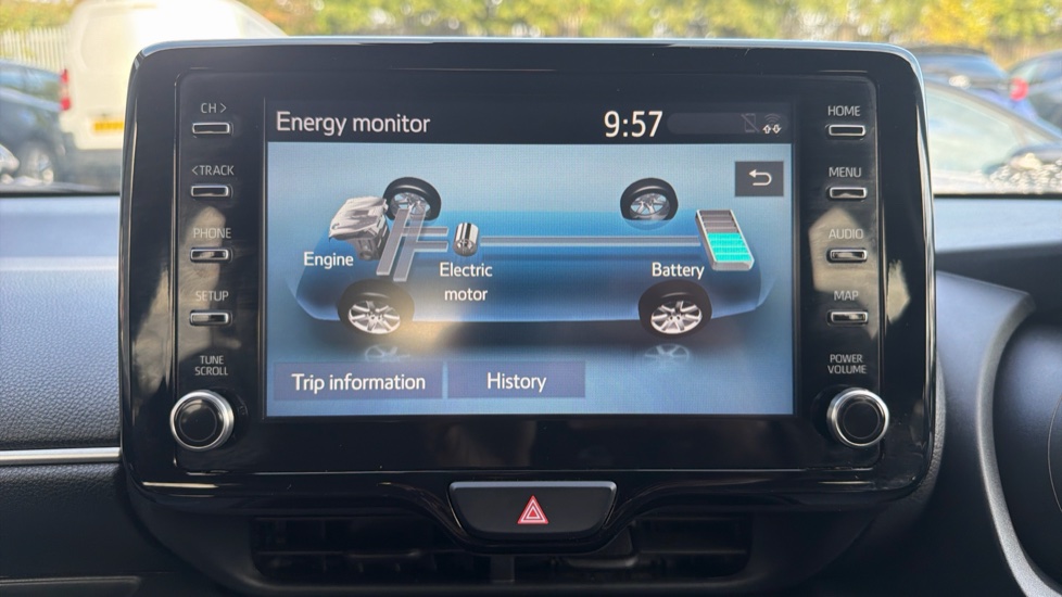 Toyota Yaris 1.5 Hybrid Design 5dr CVT Hybrid Hatchback - Image 42