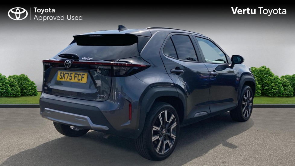 Toyota Yaris Cross 1.5 Hybrid 130 Excel 5dr CVT Hybrid Estate - Image 2