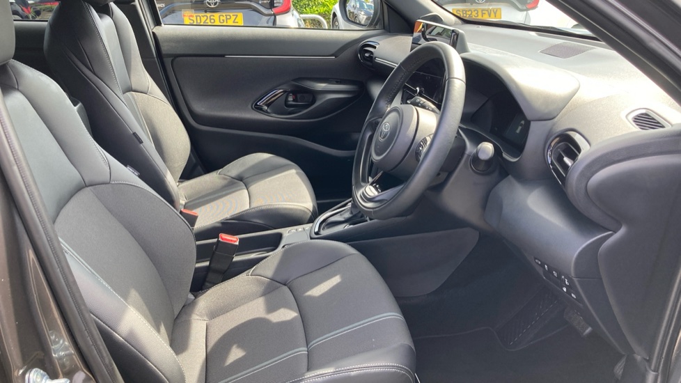 Toyota Yaris Cross 1.5 Hybrid 130 Excel 5dr CVT Hybrid Estate - Image 12