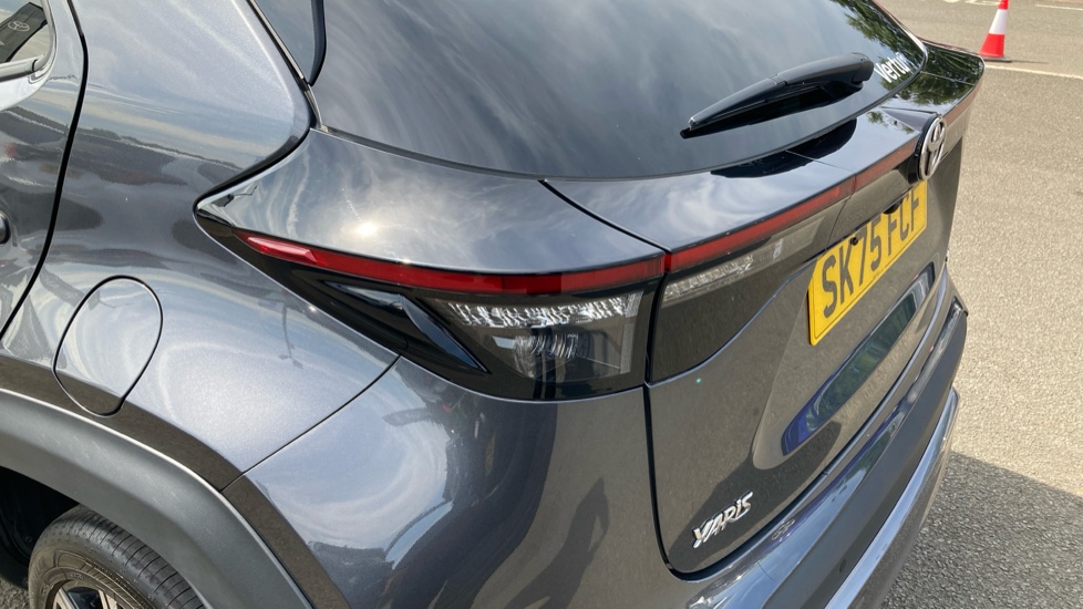 Toyota Yaris Cross 1.5 Hybrid 130 Excel 5dr CVT Hybrid Estate - Image 21