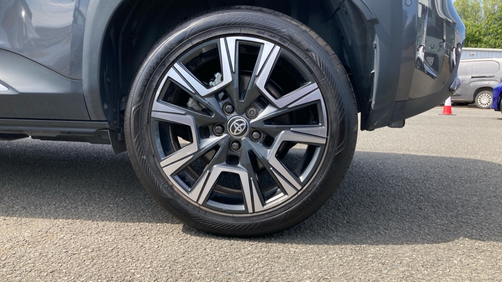 Toyota Yaris Cross 1.5 Hybrid 130 Excel 5dr CVT Hybrid Estate - Image 25