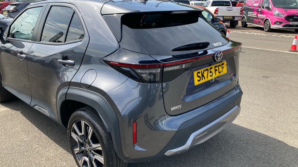 Toyota Yaris Cross 1.5 Hybrid 130 Excel 5dr CVT Hybrid Estate - Image 36