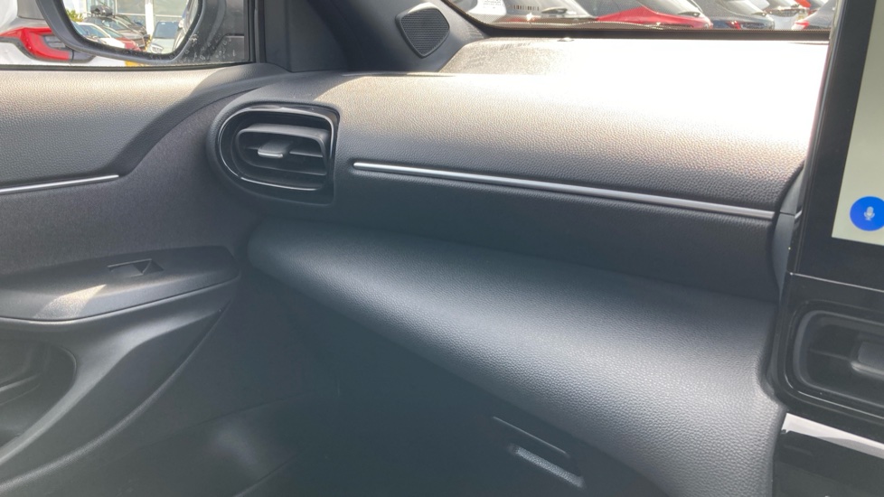 Toyota Yaris Cross 1.5 Hybrid 130 Excel 5dr CVT Hybrid Estate - Image 51