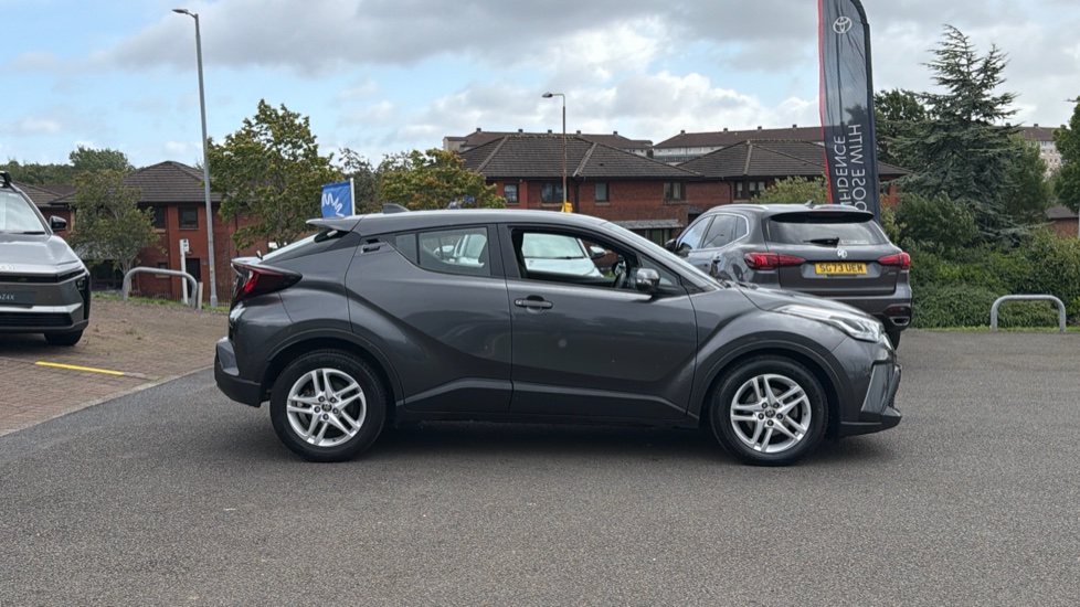 Toyota C-HR 1.8 Hybrid Icon 5dr CVT Hybrid Hatchback - Image 23