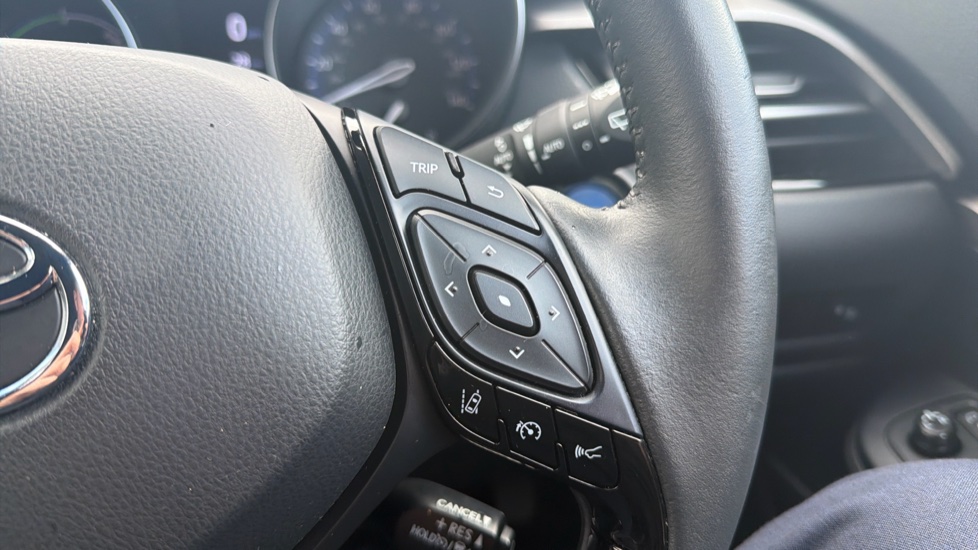 Toyota C-HR 1.8 Hybrid Icon 5dr CVT Hybrid Hatchback - Image 29