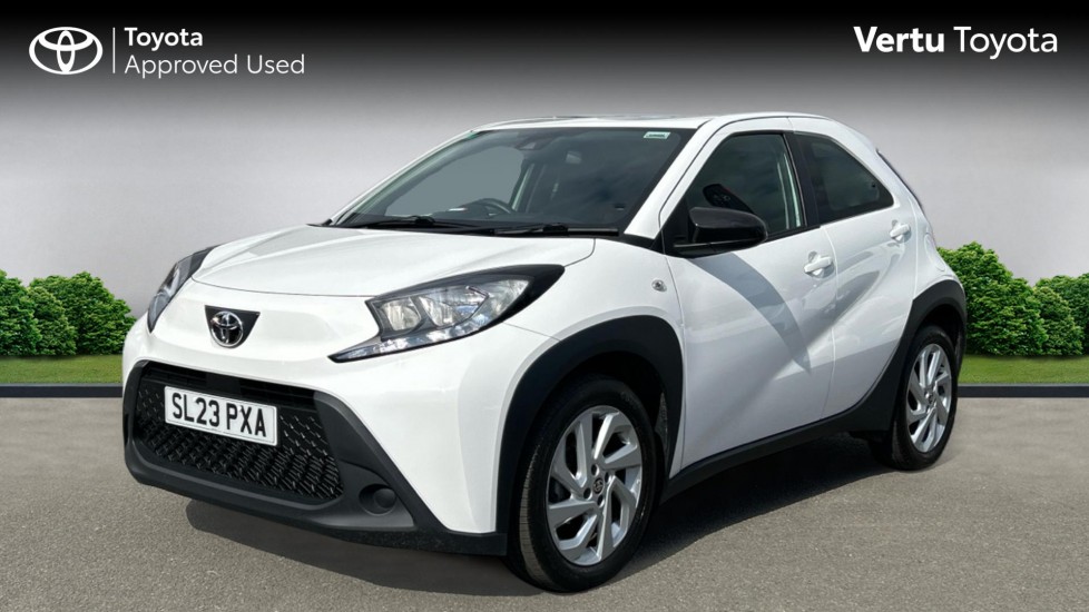 Toyota Aygo X 1.0 VVT-i Pure 5dr Petrol Hatchback - Image 3