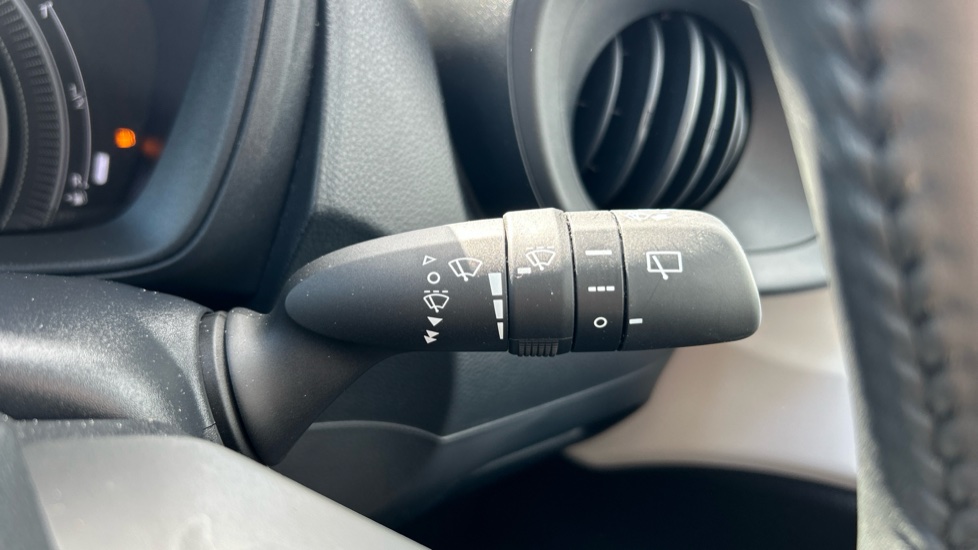Toyota Aygo X 1.0 VVT-i Pure 5dr Petrol Hatchback - Image 33