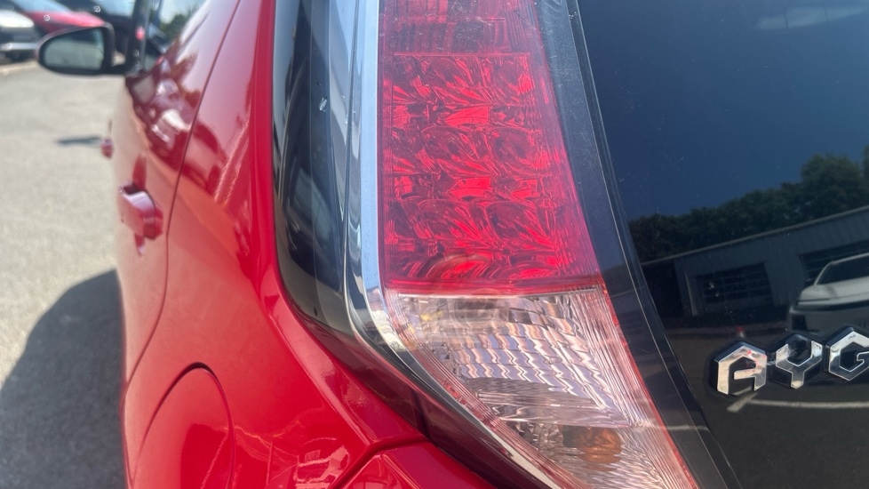 Toyota Aygo 1.0 VVT-i X-Style 5dr Petrol Hatchback - Image 21