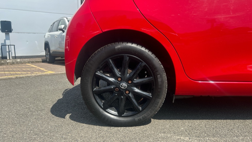 Toyota Aygo 1.0 VVT-i X-Style 5dr Petrol Hatchback - Image 25