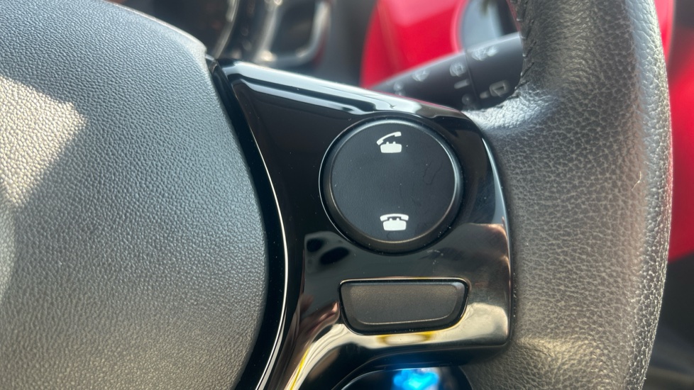 Toyota Aygo 1.0 VVT-i X-Style 5dr Petrol Hatchback - Image 29