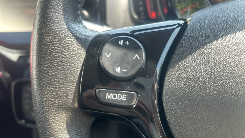 Toyota Aygo 1.0 VVT-i X-Style 5dr Petrol Hatchback - Image 35