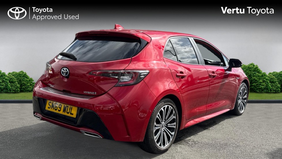 Toyota Corolla 2.0 VVT-i Hybrid Design 5dr CVT Hybrid Hatchback - Image 2
