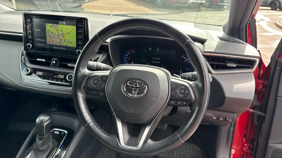 Toyota Corolla 2.0 VVT-i Hybrid Design 5dr CVT Hybrid Hatchback - Image 7