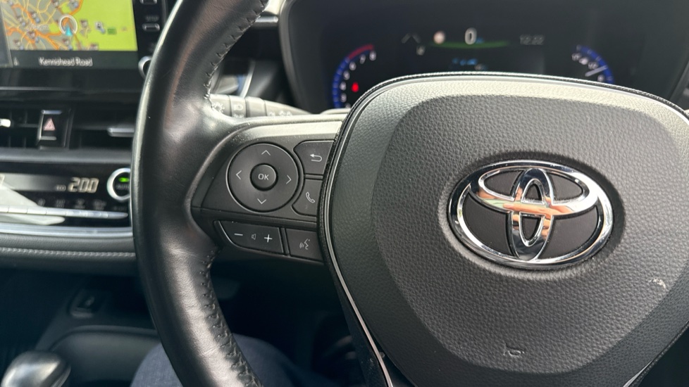 Toyota Corolla 2.0 VVT-i Hybrid Design 5dr CVT Hybrid Hatchback - Image 29