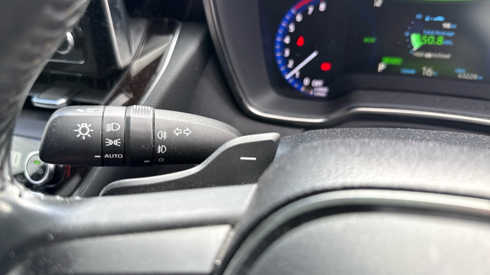 Toyota Corolla 2.0 VVT-i Hybrid Design 5dr CVT Hybrid Hatchback - Image 43