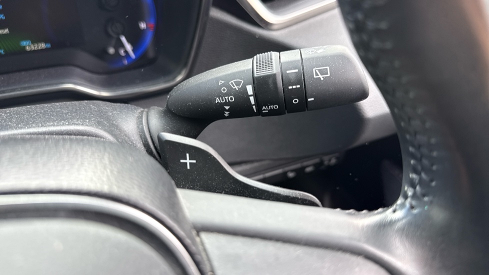 Toyota Corolla 2.0 VVT-i Hybrid Design 5dr CVT Hybrid Hatchback - Image 44