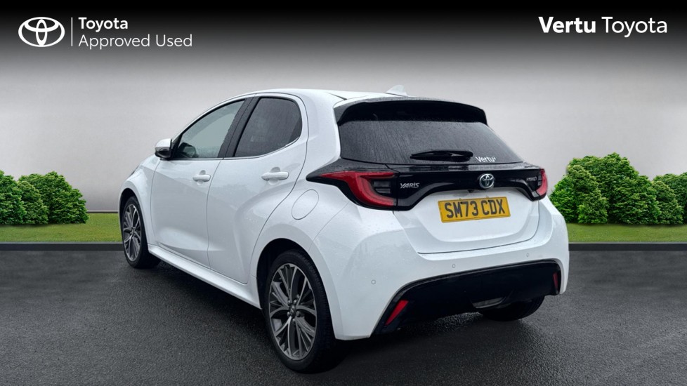 Toyota Yaris 1.5 Hybrid Excel 5dr CVT Hybrid Hatchback - Image 4