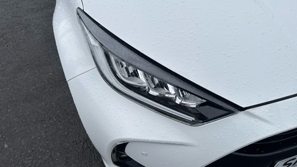 Toyota Yaris 1.5 Hybrid Excel 5dr CVT Hybrid Hatchback - Image 20