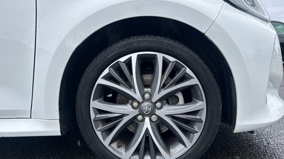 Toyota Yaris 1.5 Hybrid Excel 5dr CVT Hybrid Hatchback - Image 25