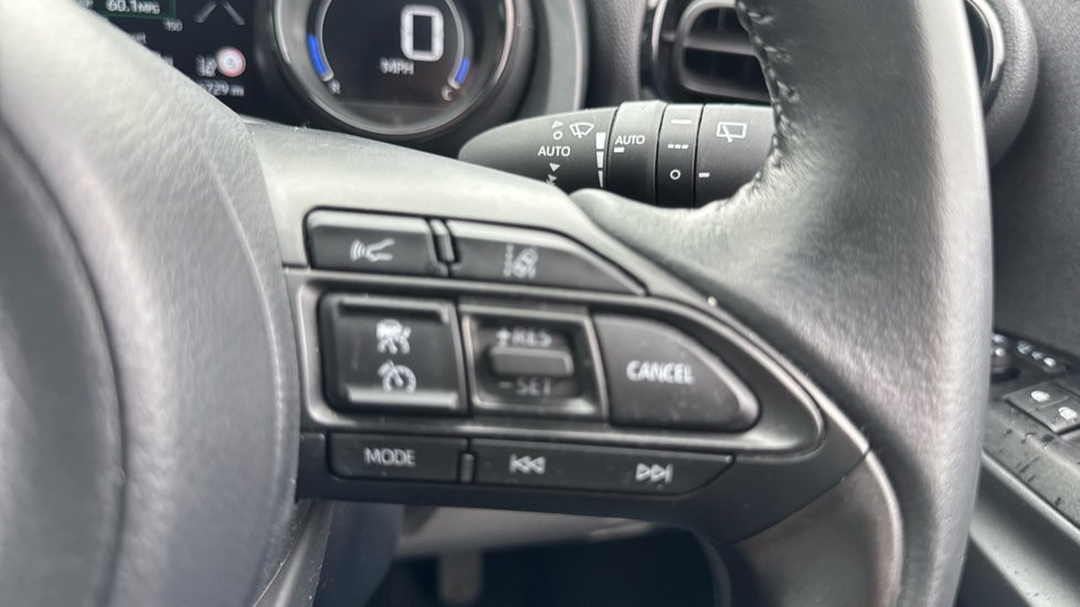 Toyota Yaris 1.5 Hybrid Excel 5dr CVT Hybrid Hatchback - Image 32
