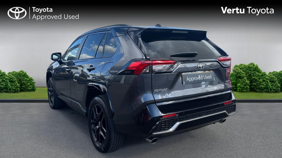 Toyota RAV4 2.5 PHEV GR Sport 5dr CVT Estate - Image 4