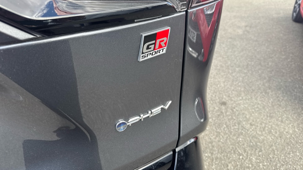 Toyota RAV4 2.5 PHEV GR Sport 5dr CVT Estate - Image 30