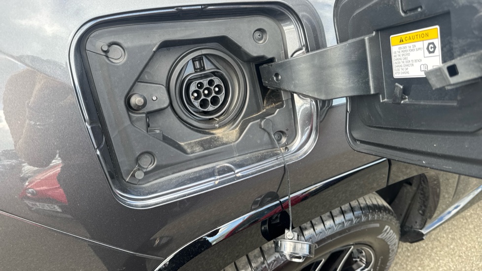 Toyota RAV4 2.5 PHEV GR Sport 5dr CVT Estate - Image 35