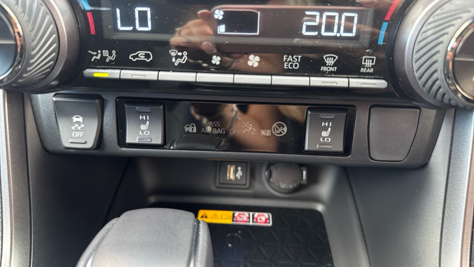 Toyota RAV4 2.5 PHEV GR Sport 5dr CVT Estate - Image 38