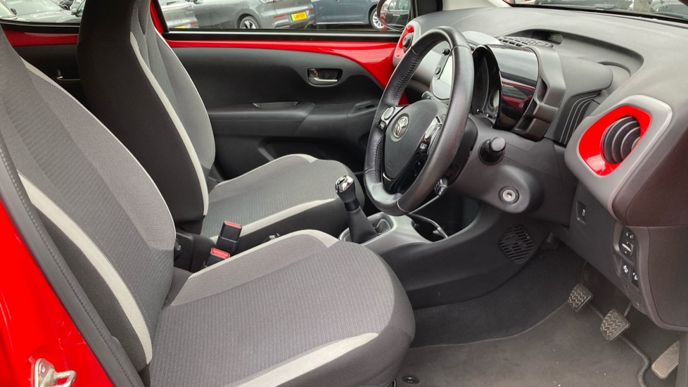 Toyota Aygo 1.0 VVT-i X-Trend TSS 5dr Petrol Hatchback - Image 12