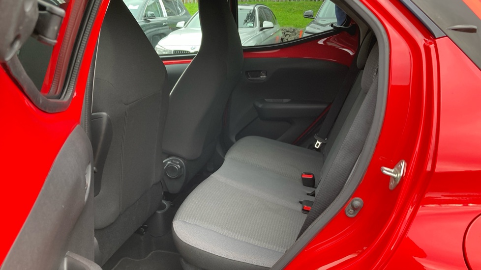 Toyota Aygo 1.0 VVT-i X-Trend TSS 5dr Petrol Hatchback - Image 15