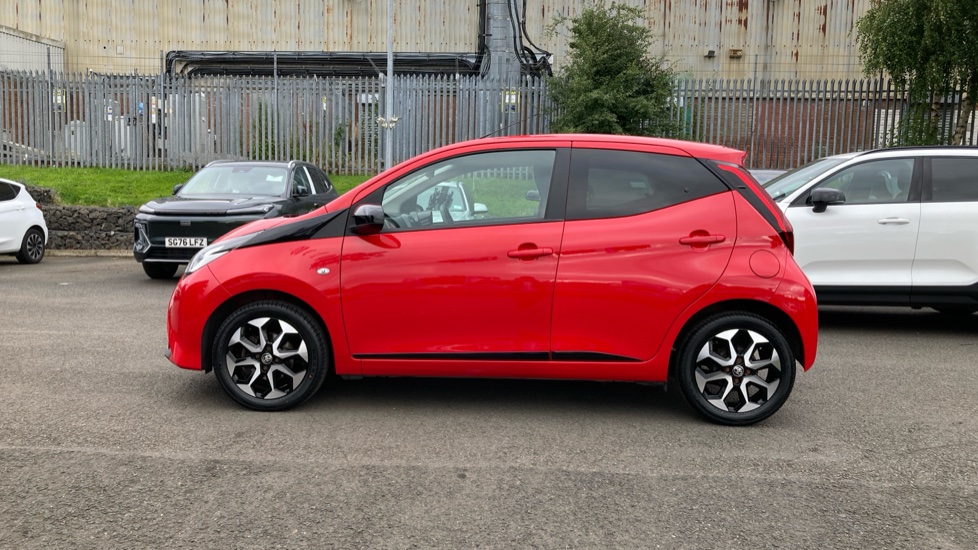 Toyota Aygo 1.0 VVT-i X-Trend TSS 5dr Petrol Hatchback - Image 24