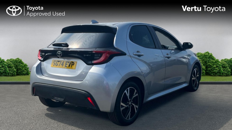 Toyota Yaris 1.5 Hybrid Design 5dr CVT Hybrid Hatchback - Image 2