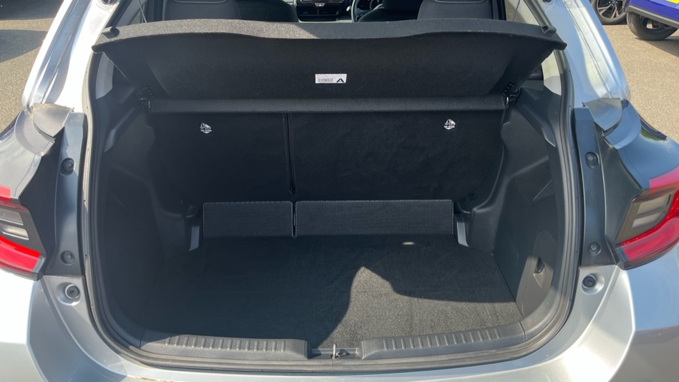 Toyota Yaris 1.5 Hybrid Design 5dr CVT Hybrid Hatchback - Image 13