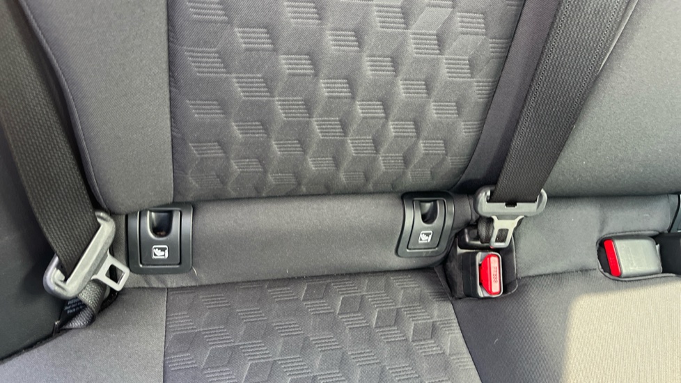 Toyota Yaris 1.5 Hybrid Design 5dr CVT Hybrid Hatchback - Image 14