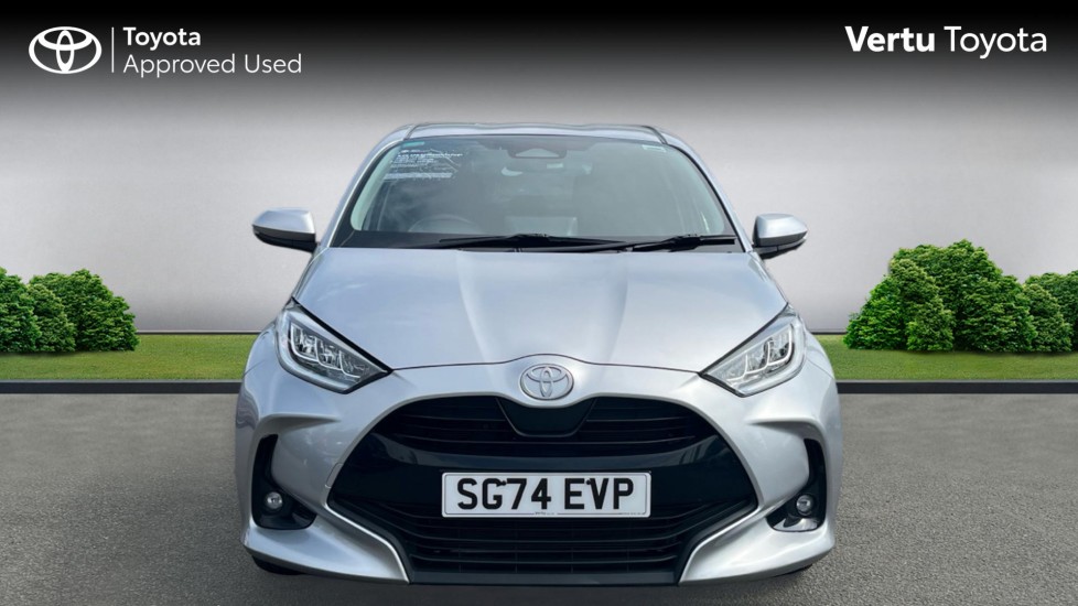 Toyota Yaris 1.5 Hybrid Design 5dr CVT Hybrid Hatchback - Image 22
