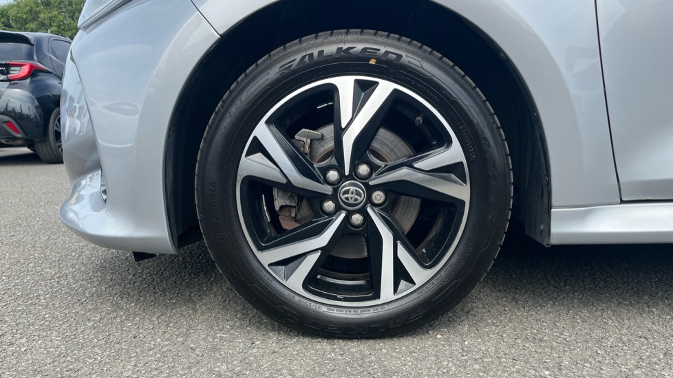 Toyota Yaris 1.5 Hybrid Design 5dr CVT Hybrid Hatchback - Image 25