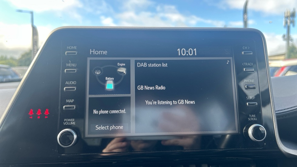 Toyota C-HR 1.8 Hybrid Icon 5dr CVT Hybrid Hatchback - Image 9