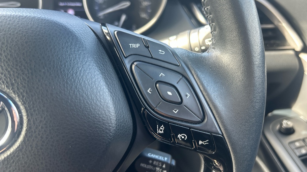 Toyota C-HR 1.8 Hybrid Icon 5dr CVT Hybrid Hatchback - Image 29