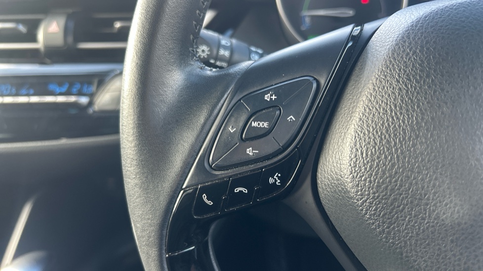 Toyota C-HR 1.8 Hybrid Icon 5dr CVT Hybrid Hatchback - Image 35