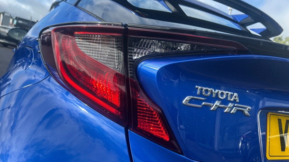 Toyota C-HR 1.8 Hybrid Icon 5dr CVT Hybrid Hatchback - Image 36