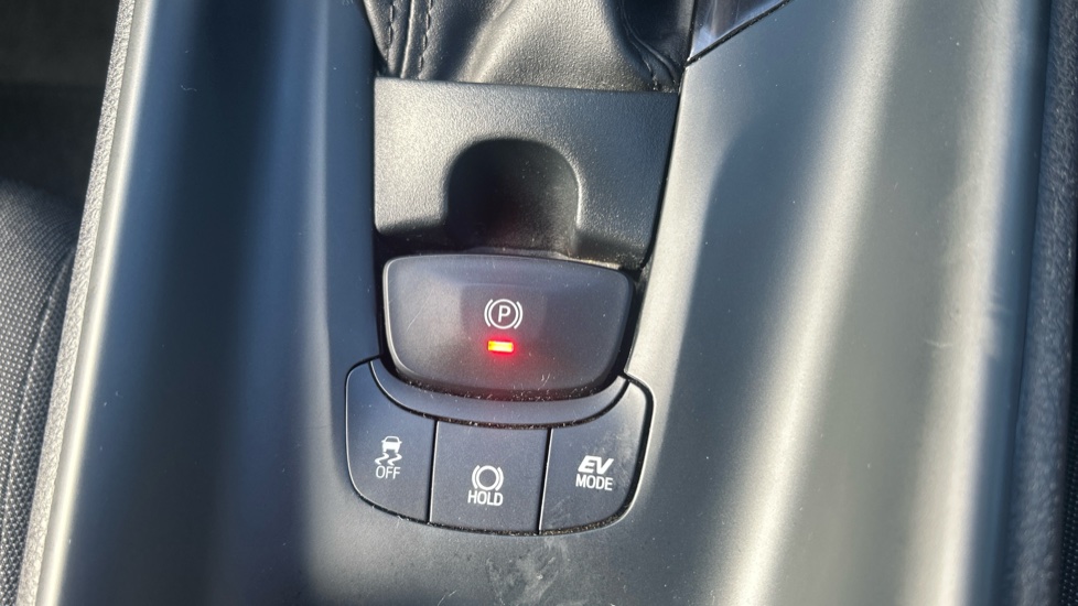 Toyota C-HR 1.8 Hybrid Icon 5dr CVT Hybrid Hatchback - Image 43